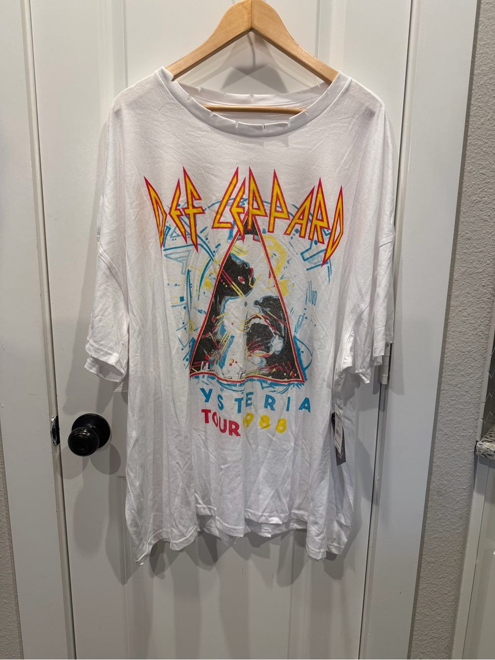 White Hysteria Tour Graphic Tee Def Leppard